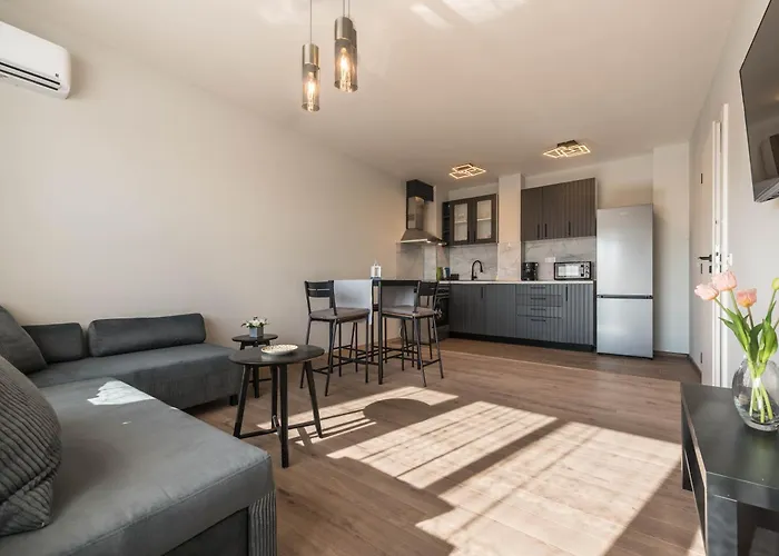 Sunny Ap & Parking 5min From The * ヴァルナ