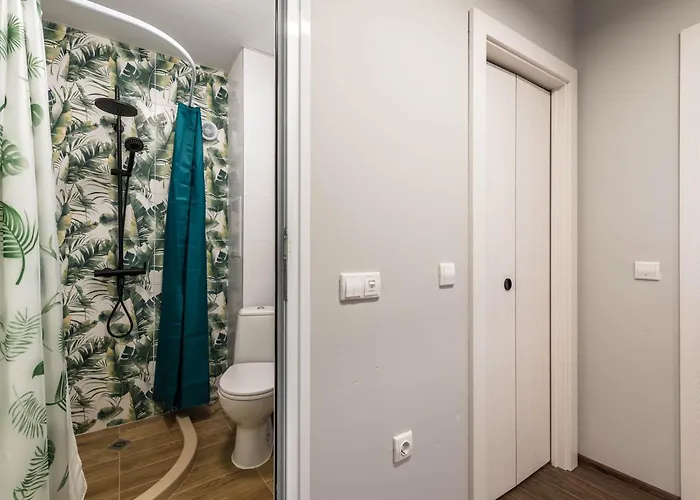 Sunny Ap & Parking 5min From The アパート