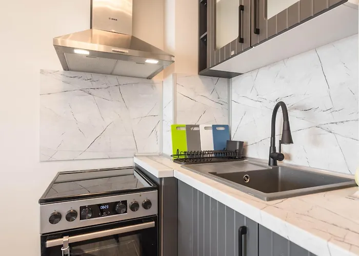 Sunny Ap & Parking 5min From The アパート *