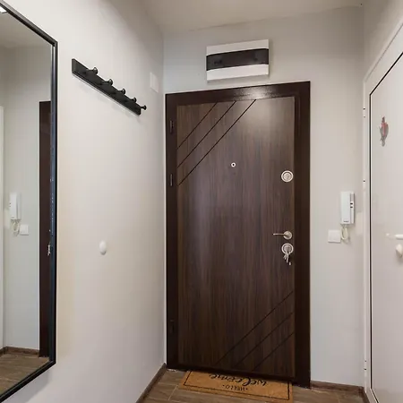 Apartamento Sunny Ap & Parking 5min From The *